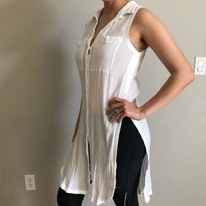 Anthropologie HD in Paris white sleeveless tunic